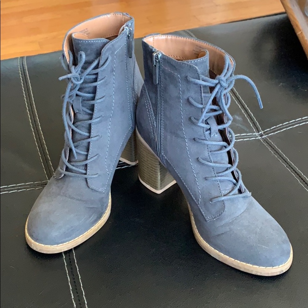 Índigo Rd. Lace up Combat Boots